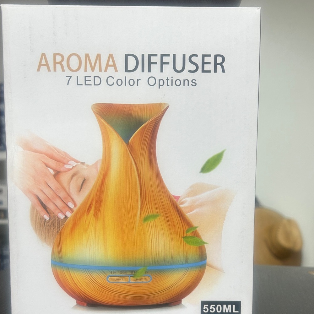 Aroma Diffuser with 7 LED Color Options